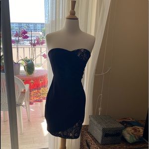 Beautiful Marciano strapless. Fits like a dream.